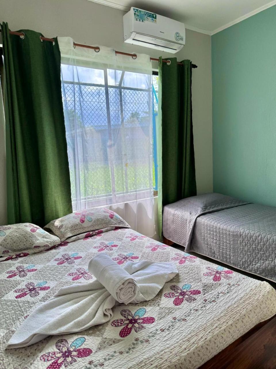 Hotel La Fiore De Bahia Uvita Bagian luar foto
