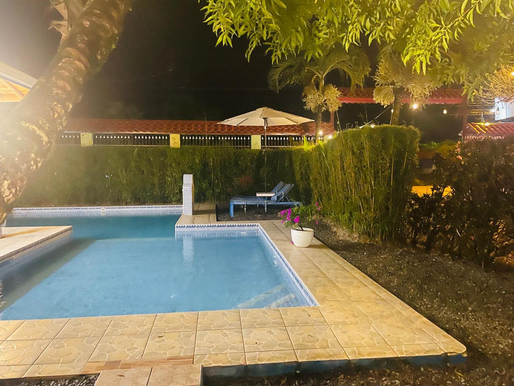 Hotel La Fiore De Bahia Uvita Bagian luar foto