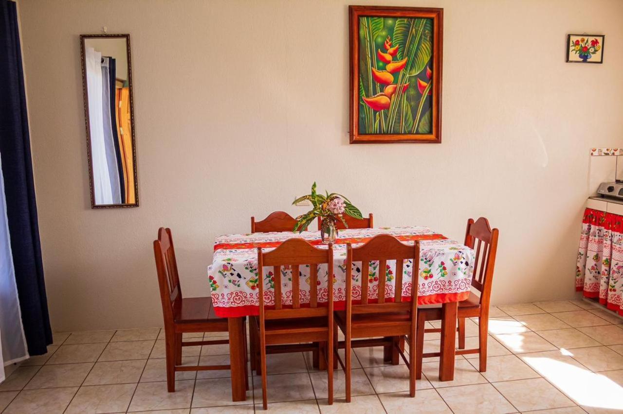 Hotel La Fiore De Bahia Uvita Ruang foto
